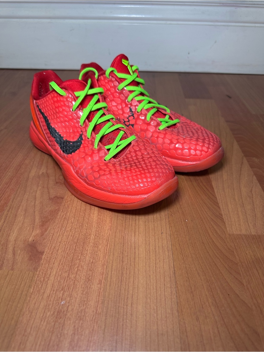 Nike Kobe 6 reverses grinch size 7y